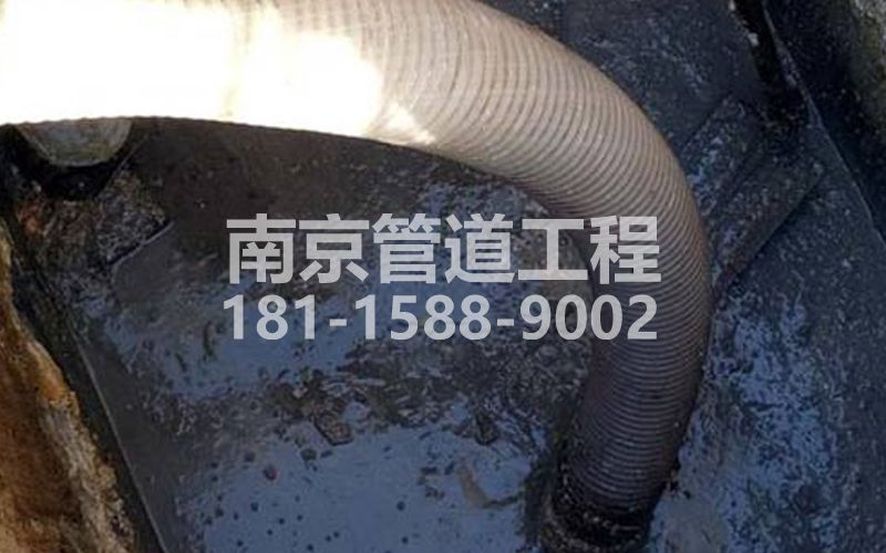 213观音里抽粪