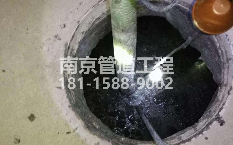 216观音里清理化粪池
