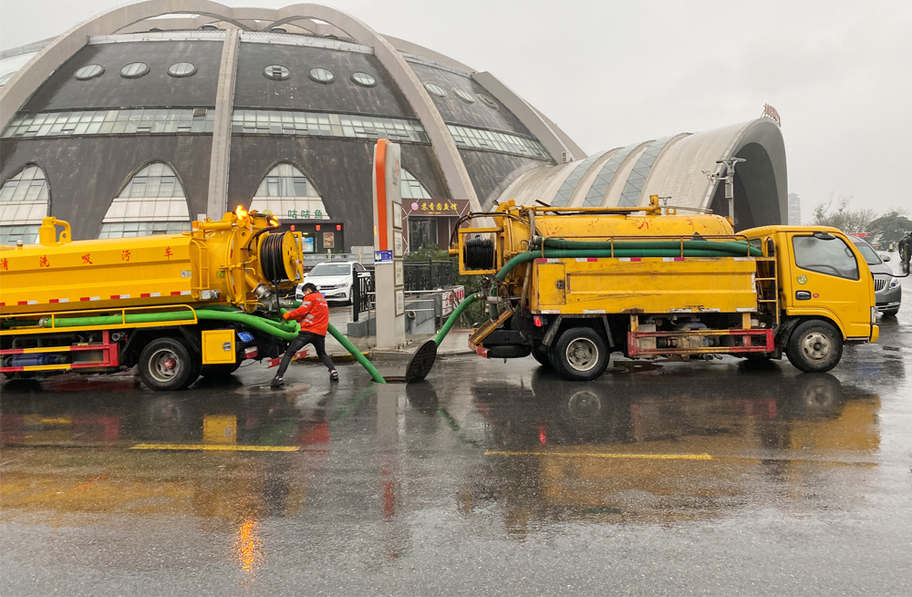 观音里商场管道清淤
